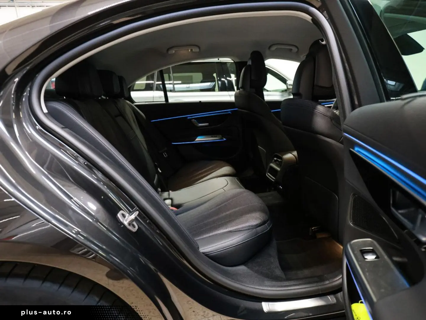 MERCEDES-BENZ E 300 de Avantgarde Advanced  Distr. L&hellip;