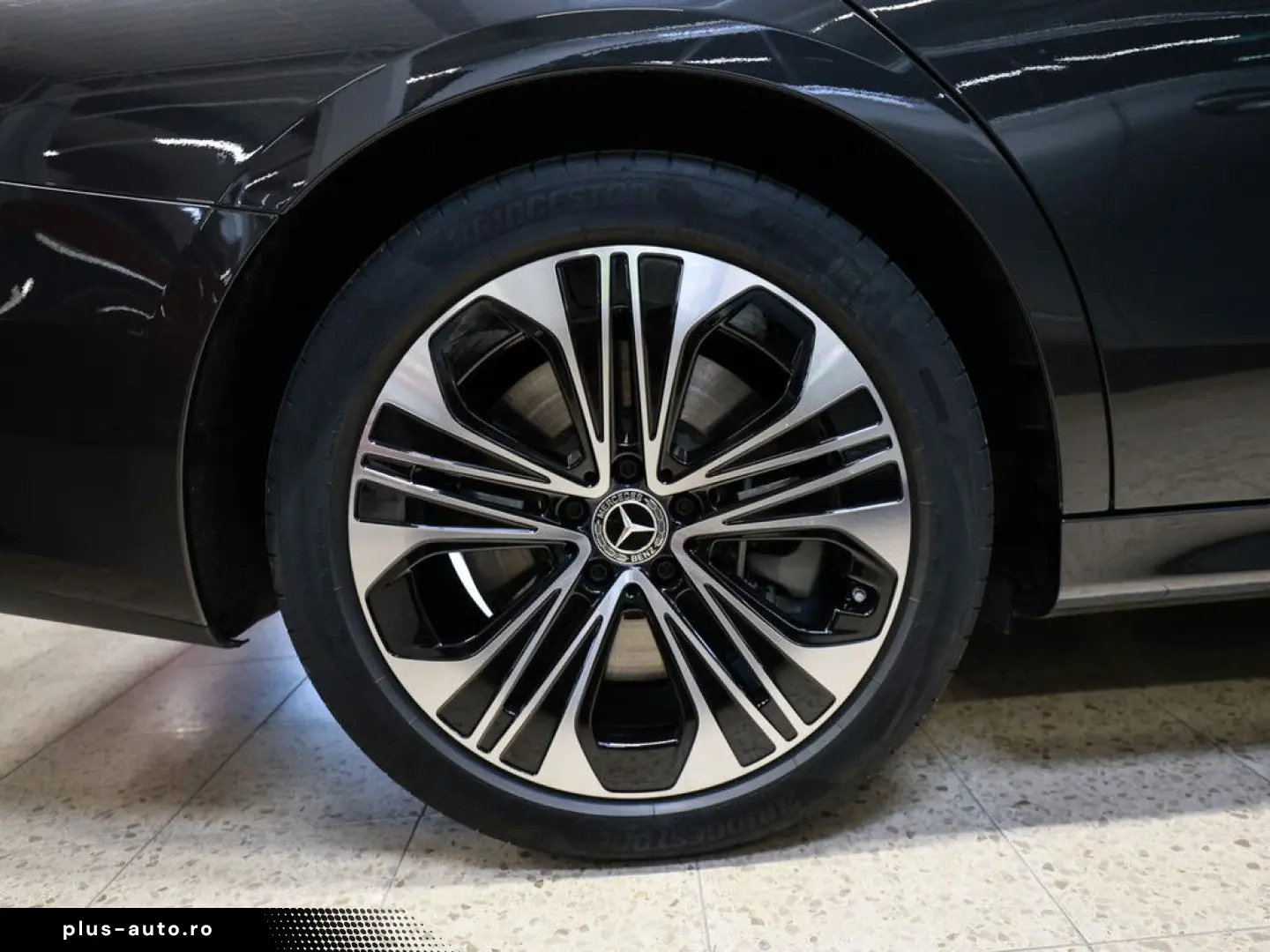 MERCEDES-BENZ E 300 de Avantgarde Advanced  Distr. L&hellip;