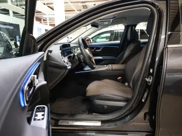 MERCEDES-BENZ E 300 de Avantgarde Advanced  Distr. L&hellip;