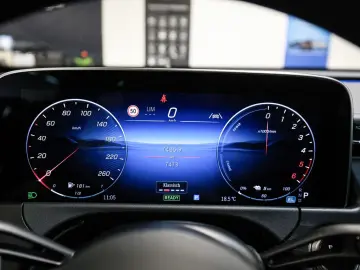 MERCEDES-BENZ E 300 de Avantgarde Advanced  Distr. L&hellip;