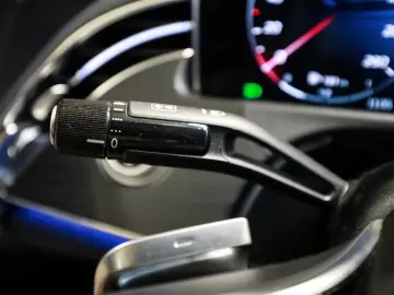 MERCEDES-BENZ E 300 de Avantgarde Advanced  Distr. L&hellip;