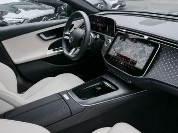 MERCEDES-BENZ E 300 e AMG-Sport Night Distr Totw LED&hellip;