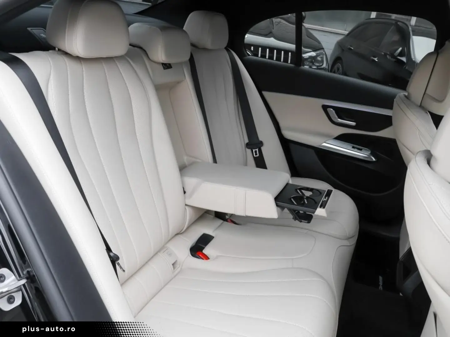 MERCEDES-BENZ E 300 e AMG-Sport Night Distr Totw LED&hellip;