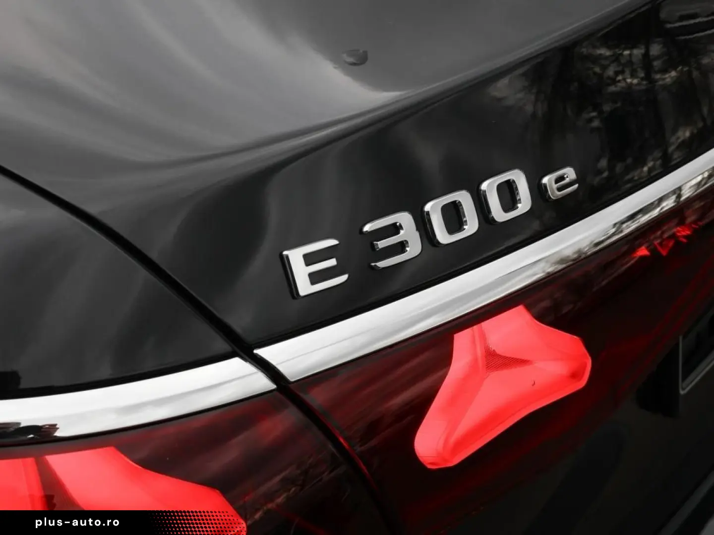 MERCEDES-BENZ E 300 e AMG-Sport Night Distr Totw LED&hellip;