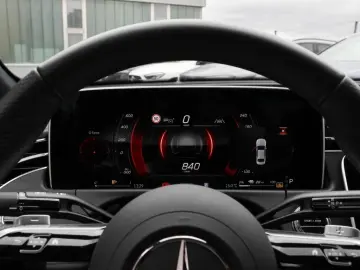 MERCEDES-BENZ E 300 e AMG-Sport Night Distr Totw LED&hellip;