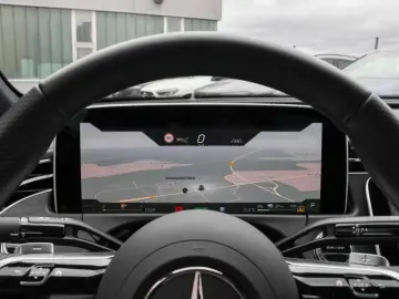 MERCEDES-BENZ E 300 e AMG-Sport Night Distr Totw LED&hellip;