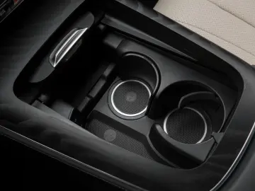 MERCEDES-BENZ E 300 e AMG-Sport Night Distr Totw LED&hellip;