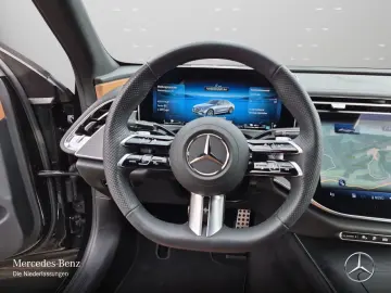 MERCEDES-BENZ E 300 e AMG Premium Night Leder  20 DISTR 360