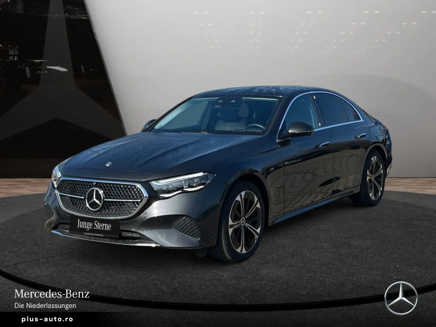 MERCEDES-BENZ E 300 e 4M Avantgarde Adv.  AHK WD 360  DISTR