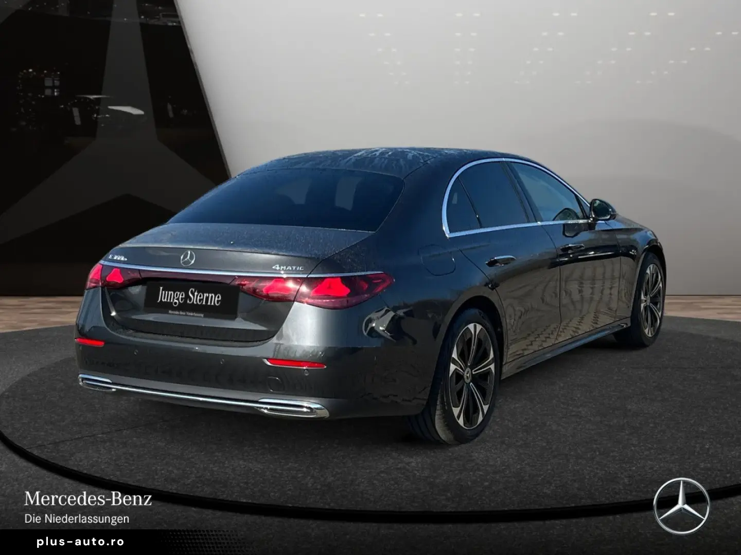 MERCEDES-BENZ E 300 e 4M Avantgarde Adv.  AHK WD 360  DISTR