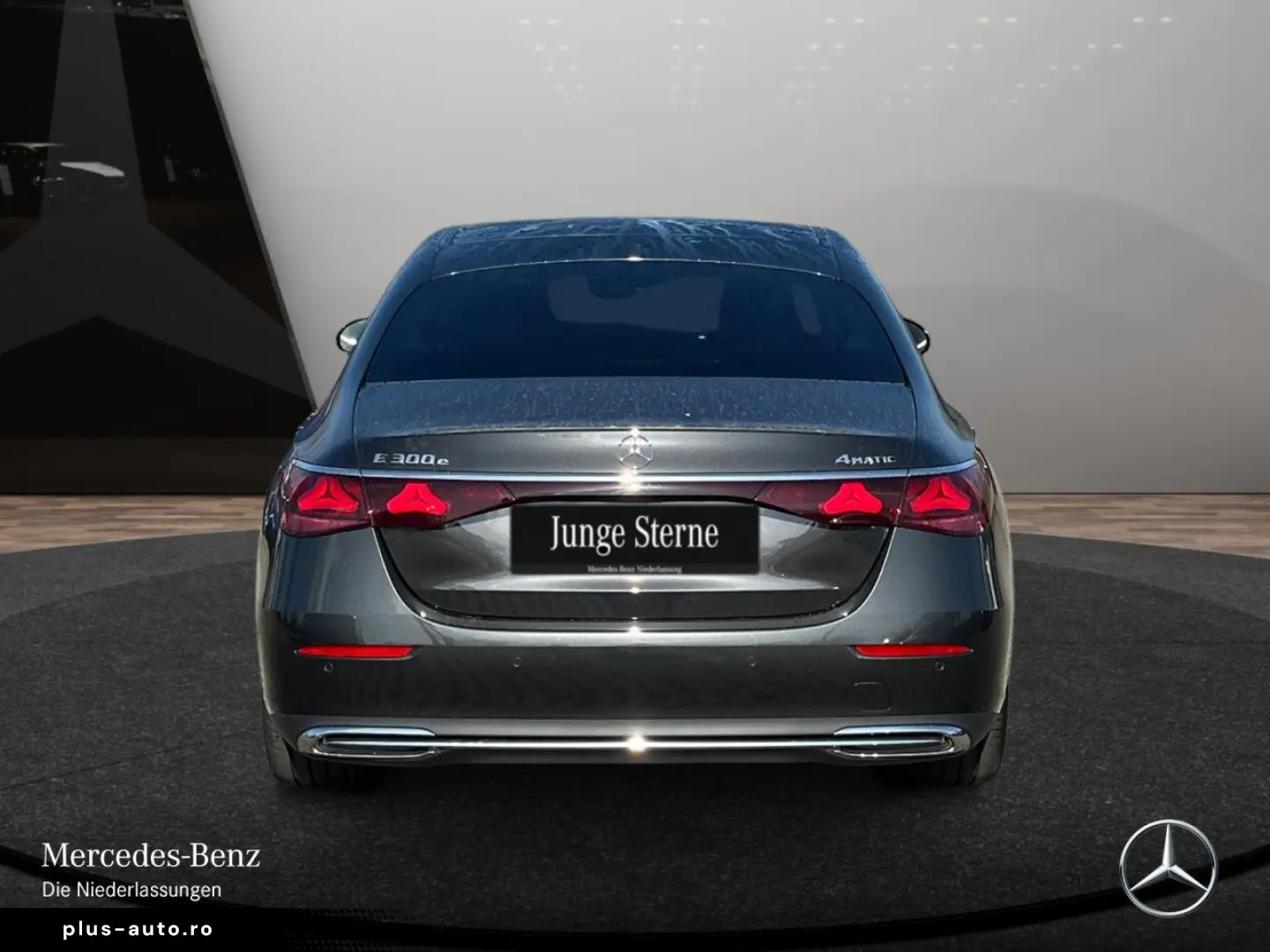 MERCEDES-BENZ E 300 e 4M Avantgarde Adv.  AHK WD 360  DISTR