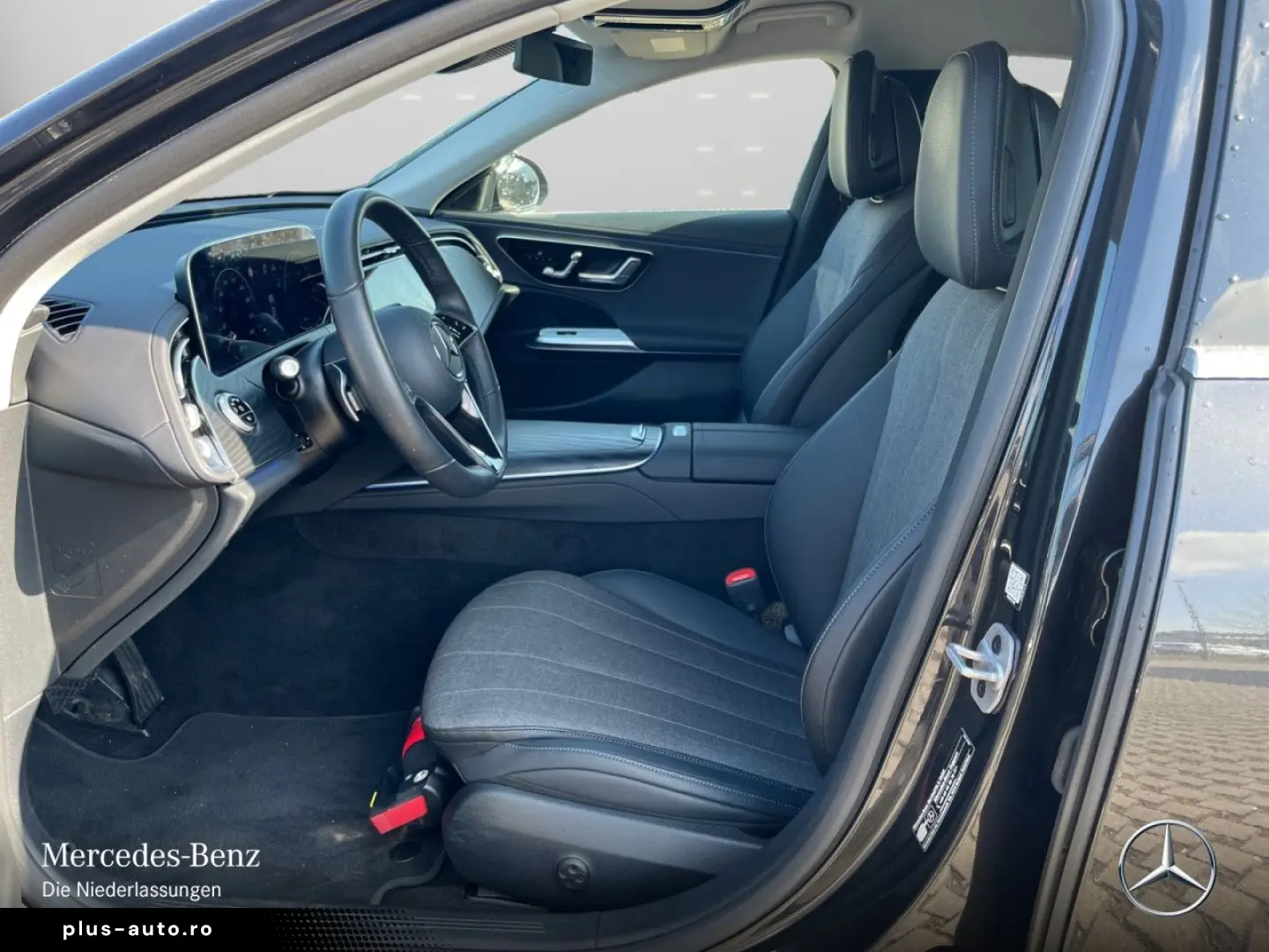 MERCEDES-BENZ E 300 e 4M Avantgarde Adv.  AHK WD 360  DISTR