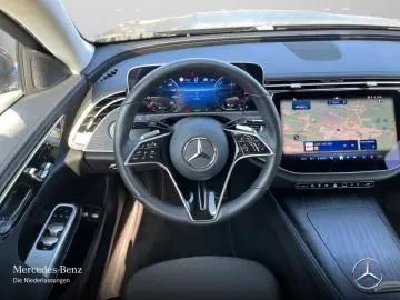 MERCEDES-BENZ E 300 e 4M Avantgarde Adv.  AHK WD 360  DISTR