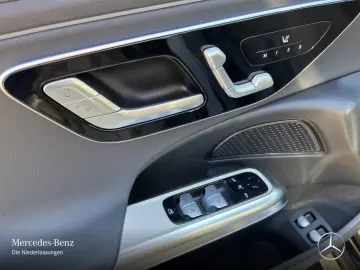 MERCEDES-BENZ E 300 e 4M Avantgarde Adv.  AHK WD 360  DISTR