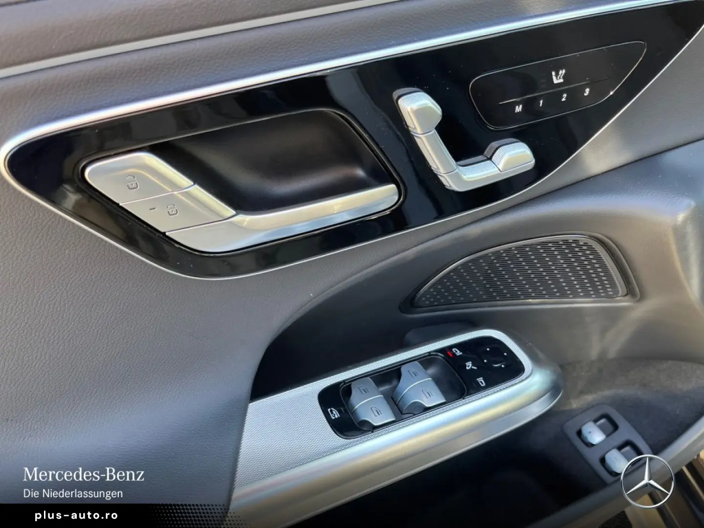 MERCEDES-BENZ E 300 e 4M Avantgarde Adv.  AHK WD 360  DISTR