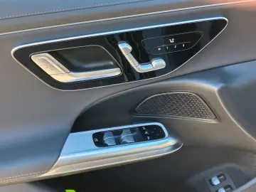 MERCEDES-BENZ E 300 e Limousine AMG Line  Dig.Light &hellip;