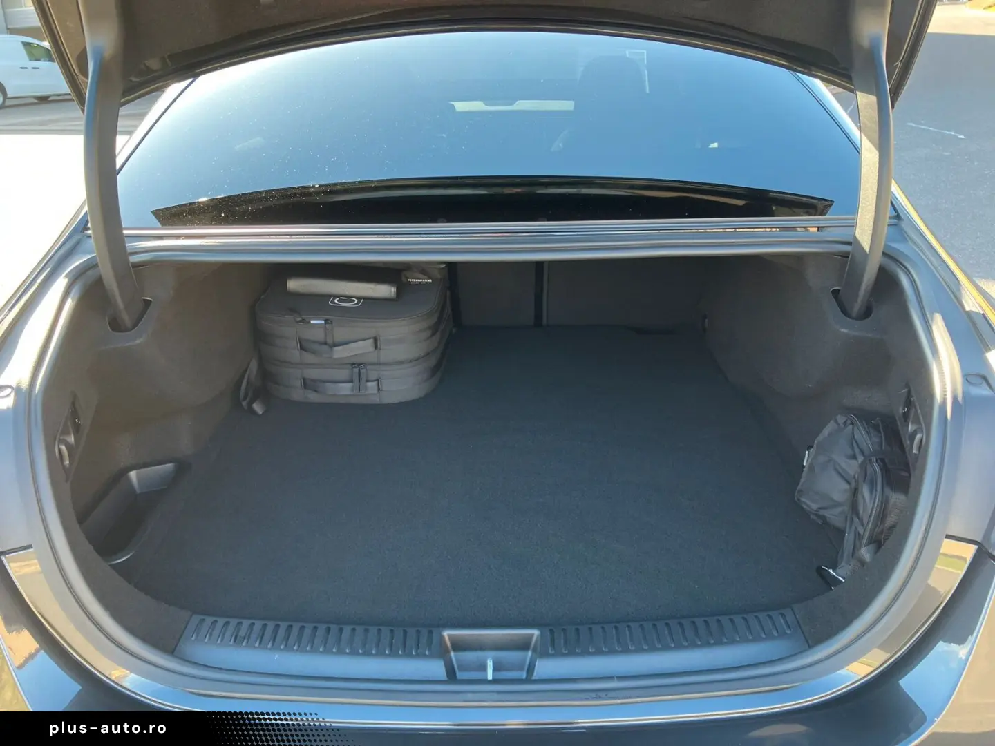 MERCEDES-BENZ E 300 e Limousine AMG Line  Dig.Light &hellip;