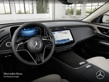 MERCEDES-BENZ E 300 de Avantgarde Adv.  FAHRASS  360  Bur4D