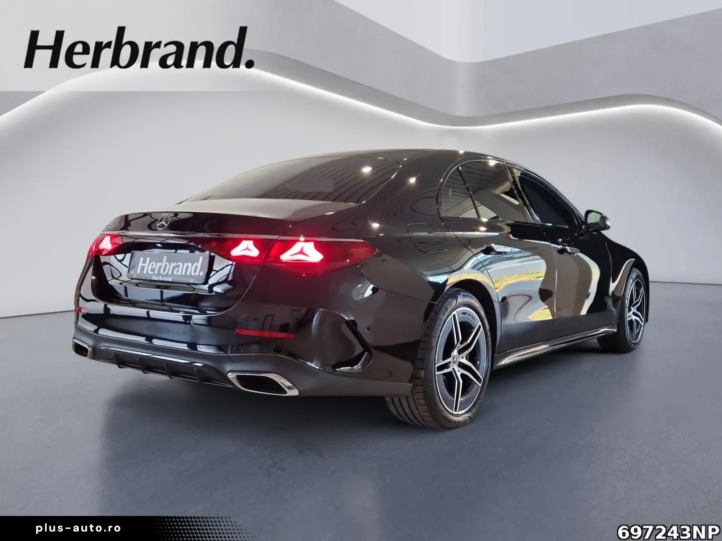 MERCEDES-BENZ E 300 e AMG  Night Pano Burm4D Distronic AHK