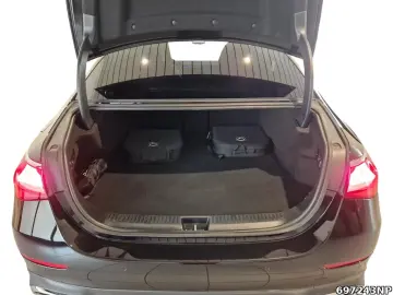 MERCEDES-BENZ E 300 e AMG  Night Pano Burm4D Distronic AHK