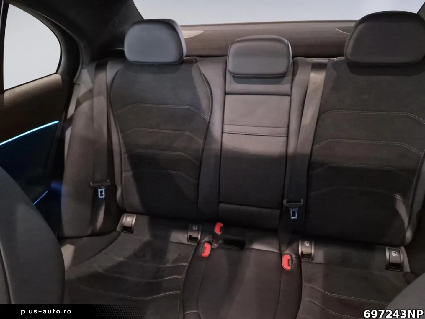 MERCEDES-BENZ E 300 e AMG  Night Pano Burm4D Distronic AHK