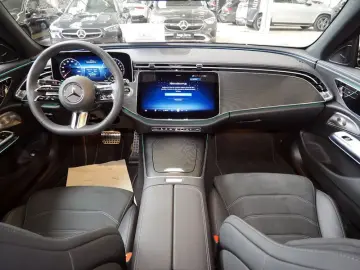 MERCEDES-BENZ E 300 de Limo EQ Hybrid Technologie   &hellip;