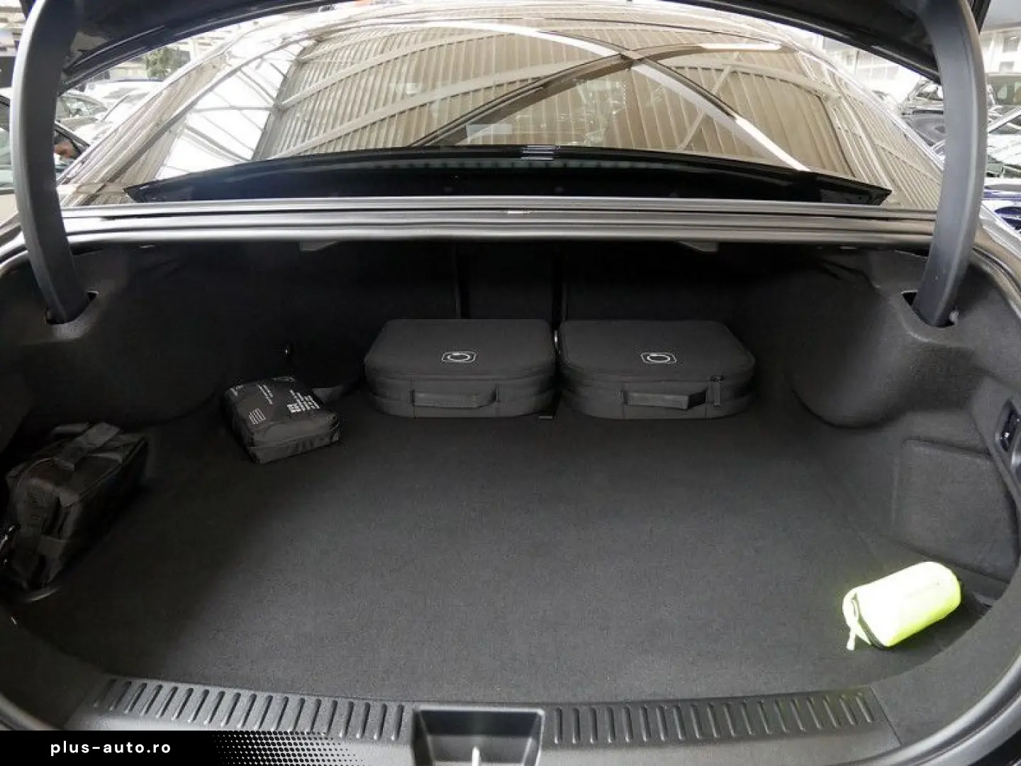 MERCEDES-BENZ E 300 de Limo EQ Hybrid Technologie   &hellip;