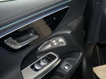 MERCEDES-BENZ E 300 de Limo EQ Hybrid Technologie   &hellip;