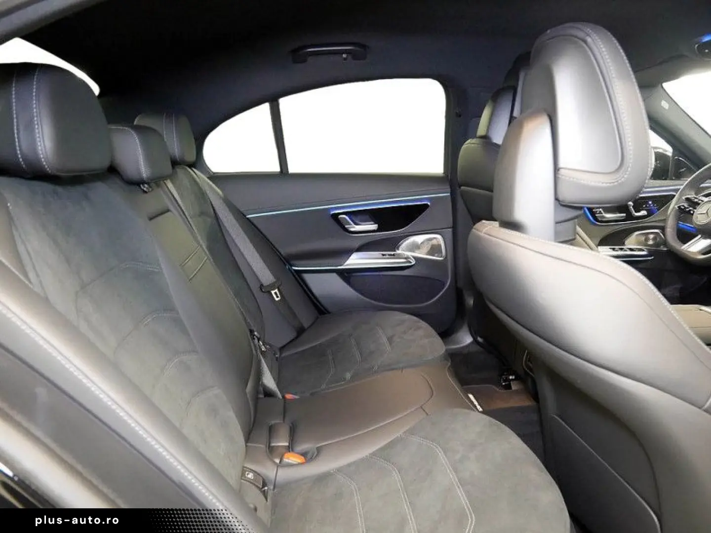 MERCEDES-BENZ E 300 de   AMG BURM NIGHT PREMIUM MEMO&hellip;