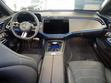 MERCEDES-BENZ E 300 de   AMG BURM NIGHT PREMIUM MEMO&hellip;