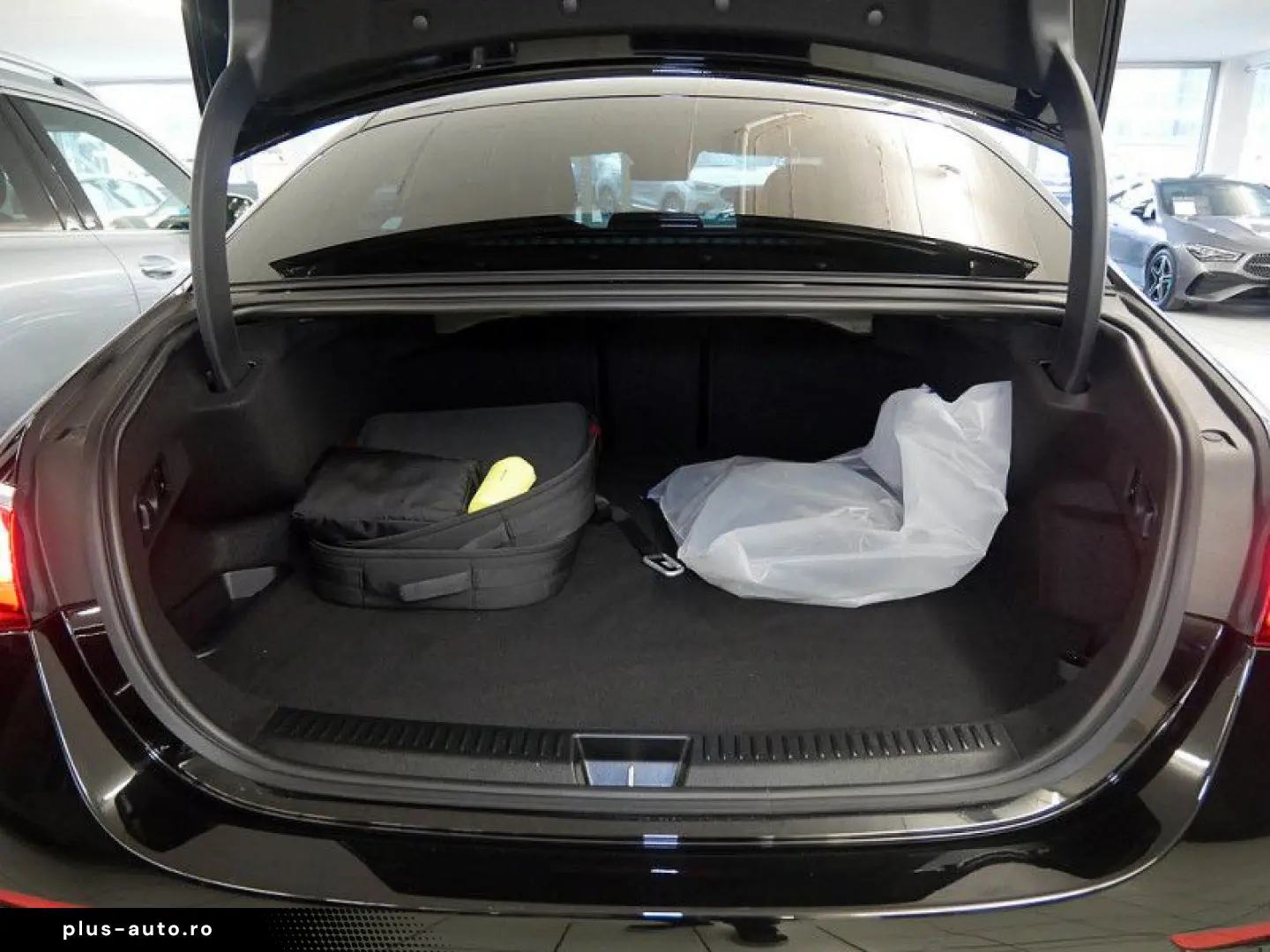 MERCEDES-BENZ E 300 de   AMG BURM NIGHT PREMIUM MEMO&hellip;