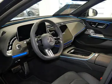 MERCEDES-BENZ E 300 de   AMG BURM NIGHT PREMIUM MEMO&hellip;