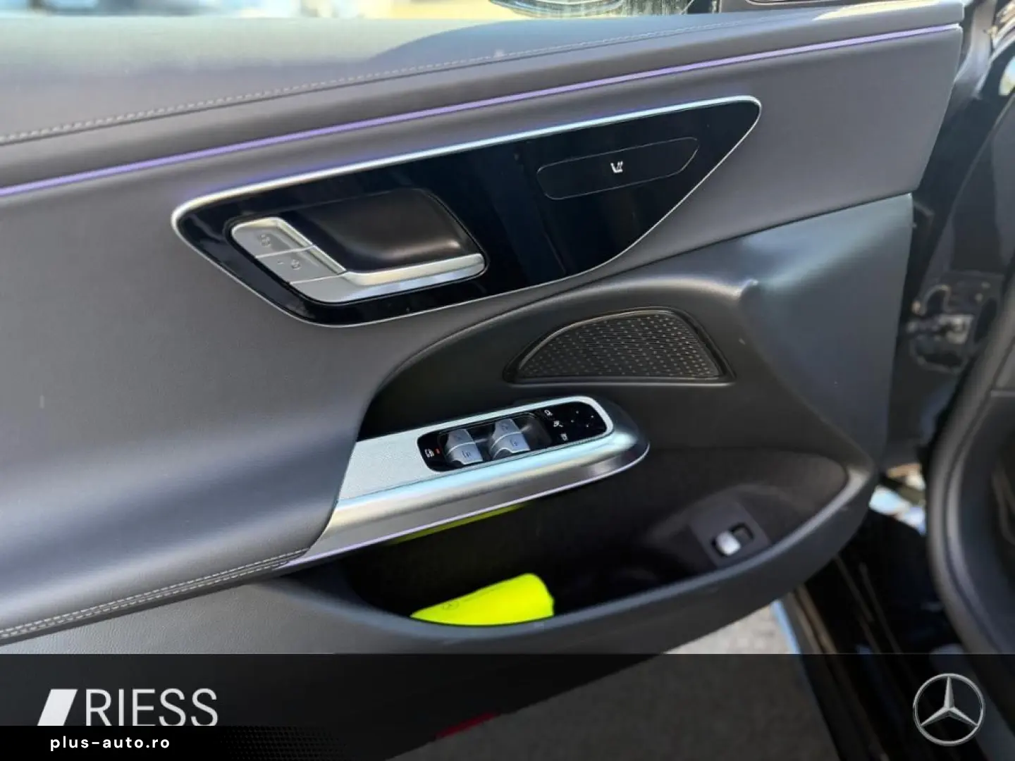 MERCEDES-BENZ E 300 de AMG PANO AHK 360 KEYLESS NIGHT SPUR