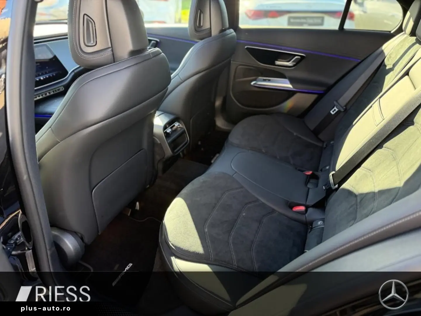 MERCEDES-BENZ E 300 de AMG PANO AHK 360 KEYLESS NIGHT SPUR