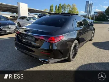 MERCEDES-BENZ E 300 de AMG PANO AHK 360 KEYLESS NIGHT SPUR