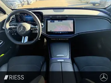 MERCEDES-BENZ E 300 de AMG PANO AHK 360 KEYLESS NIGHT SPUR