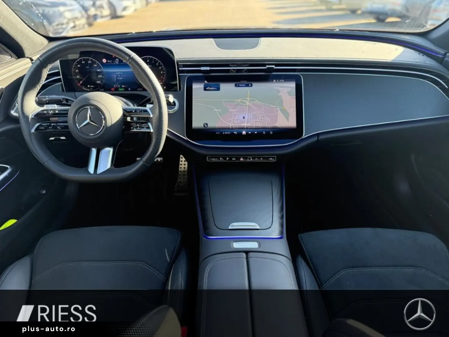 MERCEDES-BENZ E 300 de AMG PANO AHK 360 KEYLESS NIGHT SPUR