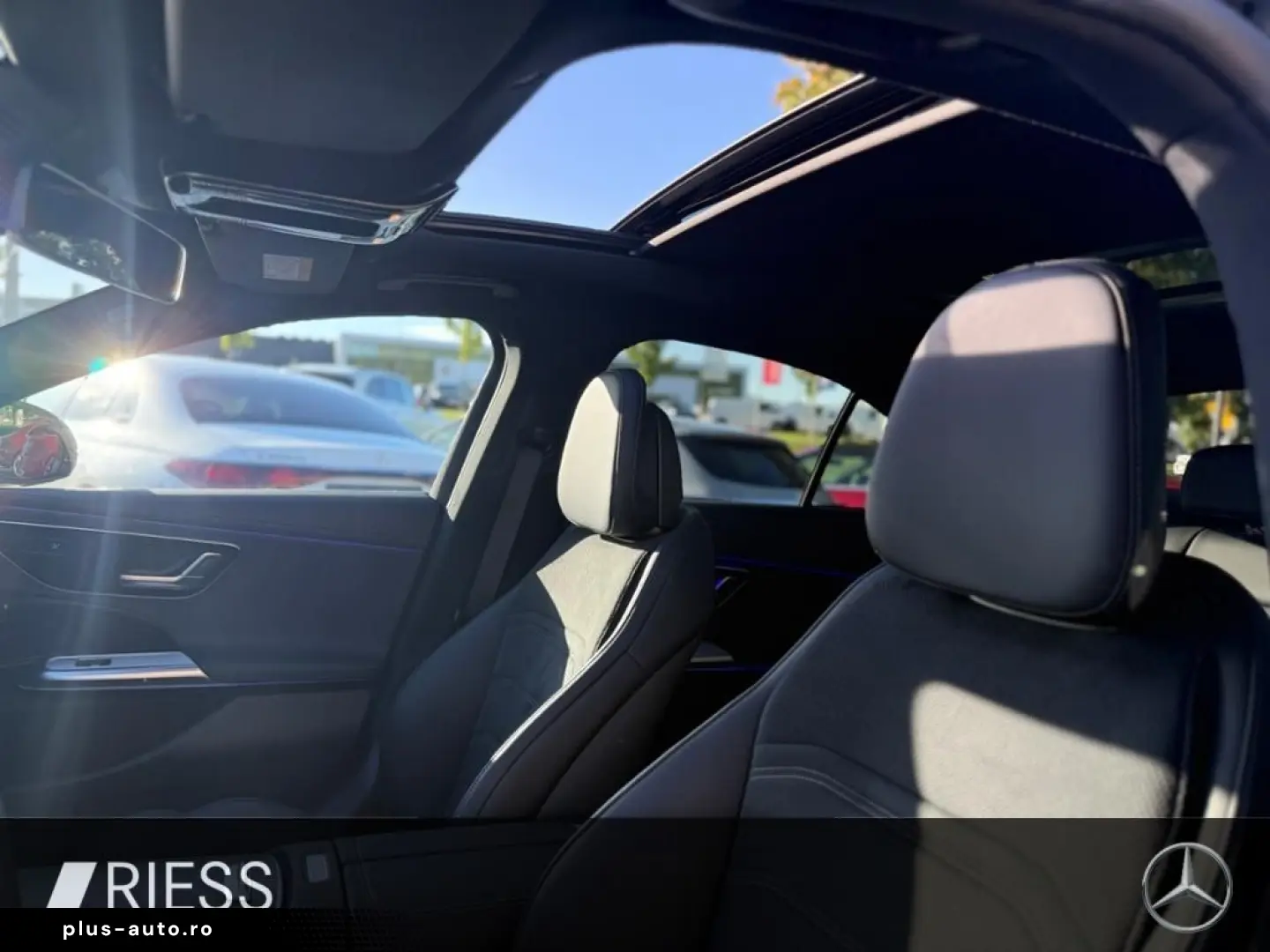 MERCEDES-BENZ E 300 de AMG PANO AHK 360 KEYLESS NIGHT SPUR