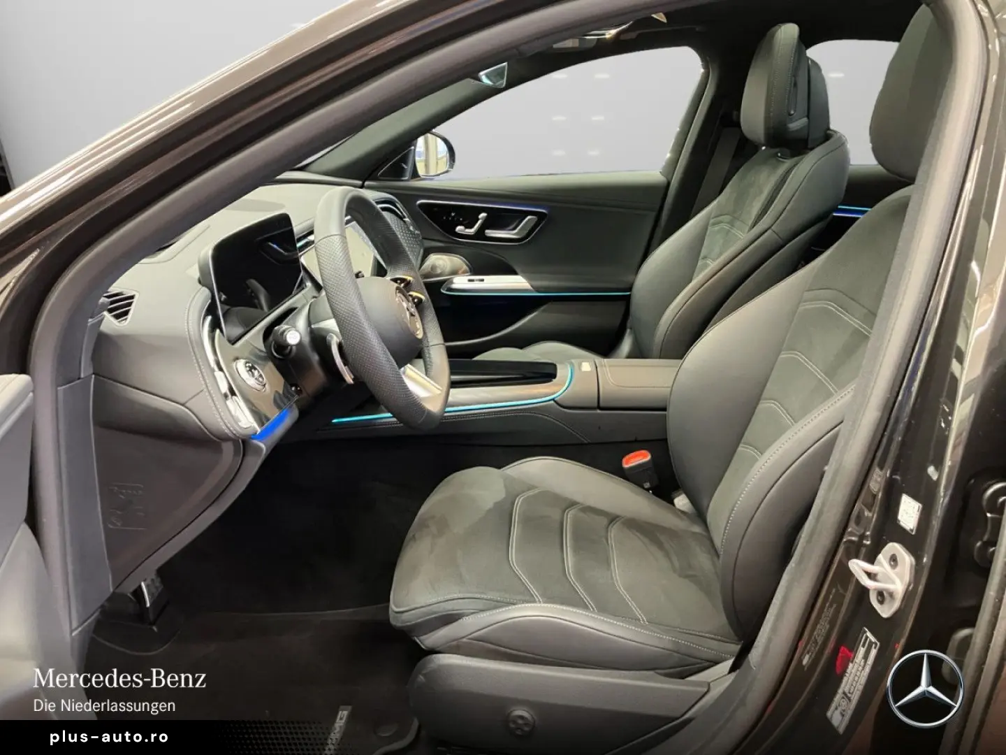 MERCEDES-BENZ E 300 de AMG Prem  PANO NIGHT HUD FAHR&hellip;