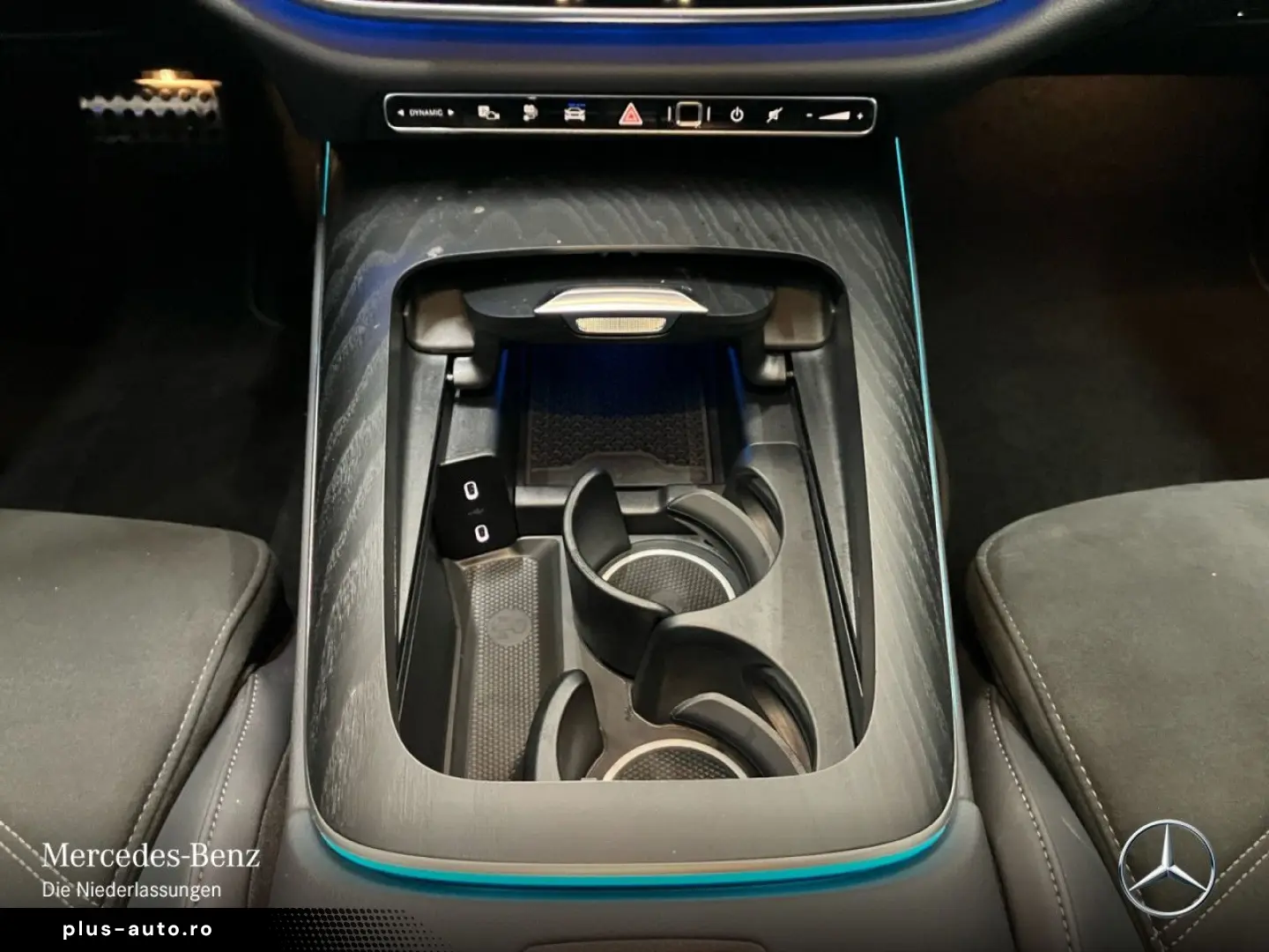 MERCEDES-BENZ E 300 de AMG Prem  PANO NIGHT HUD FAHR&hellip;