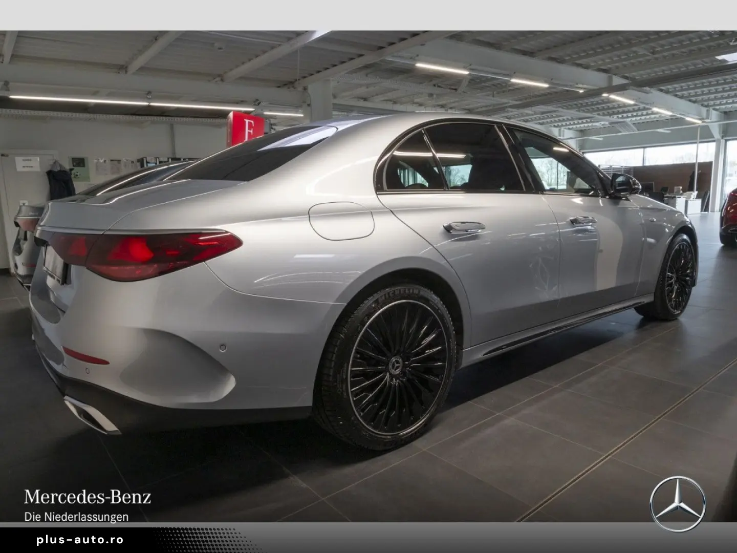 MERCEDES-BENZ E 300 de AMG Prem. PANO 20  NIGHT SUPER Bur4D