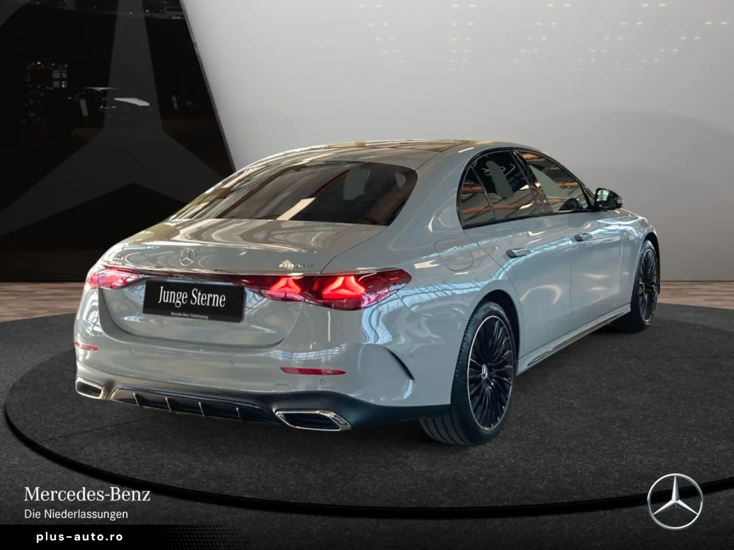 MERCEDES-BENZ E 400 e 4M AMG Prem. PANO FAHRASS  NIG&hellip;