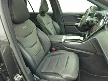 MERCEDES-BENZ GLC 63 S E AMG PERFORMANCE AHK PANO DIGITAL