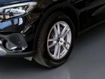 MERCEDES-BENZ GLC 200 4M AVANTGARDE AHK AMBIENTE CAR…