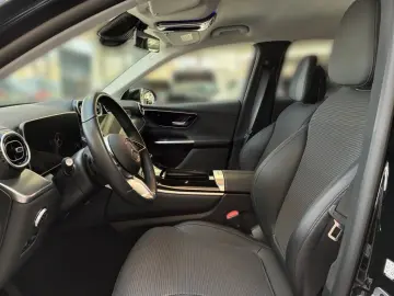 MERCEDES-BENZ GLC 200 4M AVANTGARDE AHK AMBIENTE CAR…