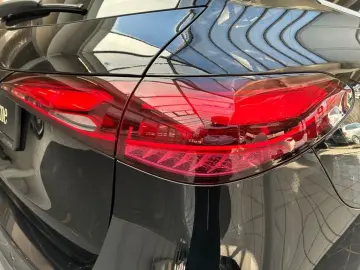 MERCEDES-BENZ GLC 200 4M AVANTGARDE AHK AMBIENTE CAR…