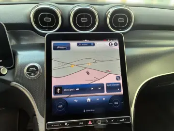 MERCEDES-BENZ GLC 200 4M AVANTGARDE AHK AMBIENTE CAR…