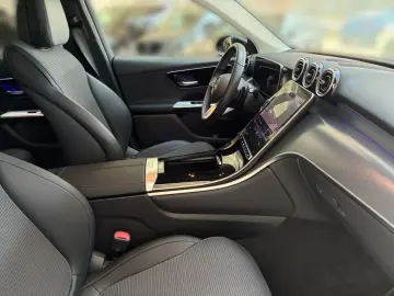 MERCEDES-BENZ GLC 200 4M AVANTGARDE AHK AMBIENTE CAR…