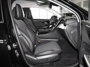 MERCEDES-BENZ GLC 200 4M Avantgarde Rückfahrkamera Ambiente