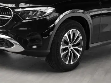 MERCEDES-BENZ GLC 200 4M Avantgarde Rückfahrkamera Ambiente